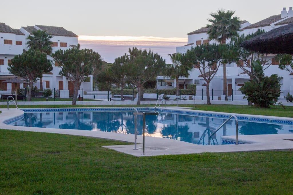 Precioso Apartamento A 700 M Del Mar Chiclana de la Frontera Εξωτερικό φωτογραφία