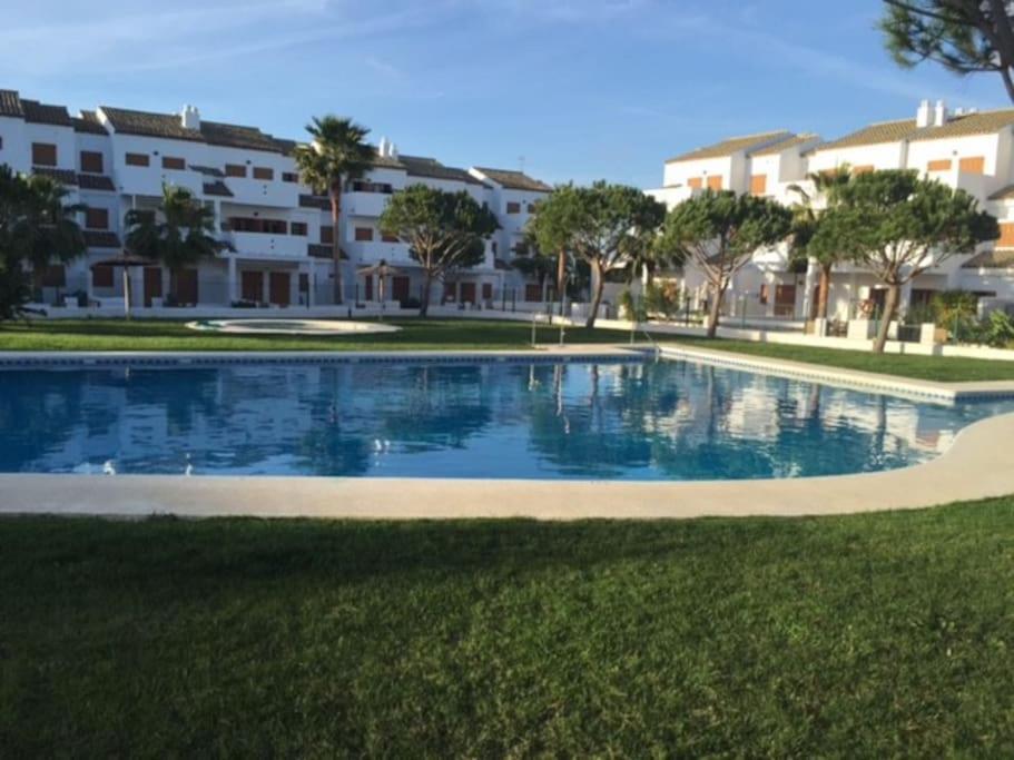 Precioso Apartamento A 700 M Del Mar Chiclana de la Frontera Εξωτερικό φωτογραφία